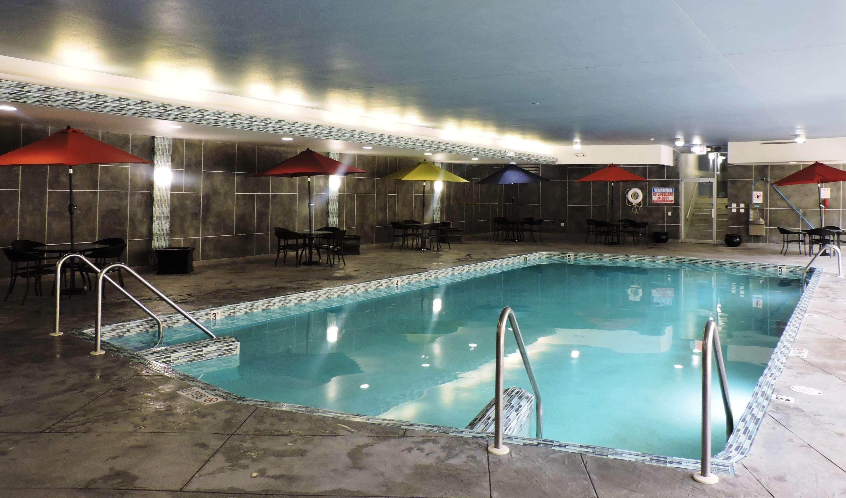 Best Western Plus Milwaukee West Bagian luar foto