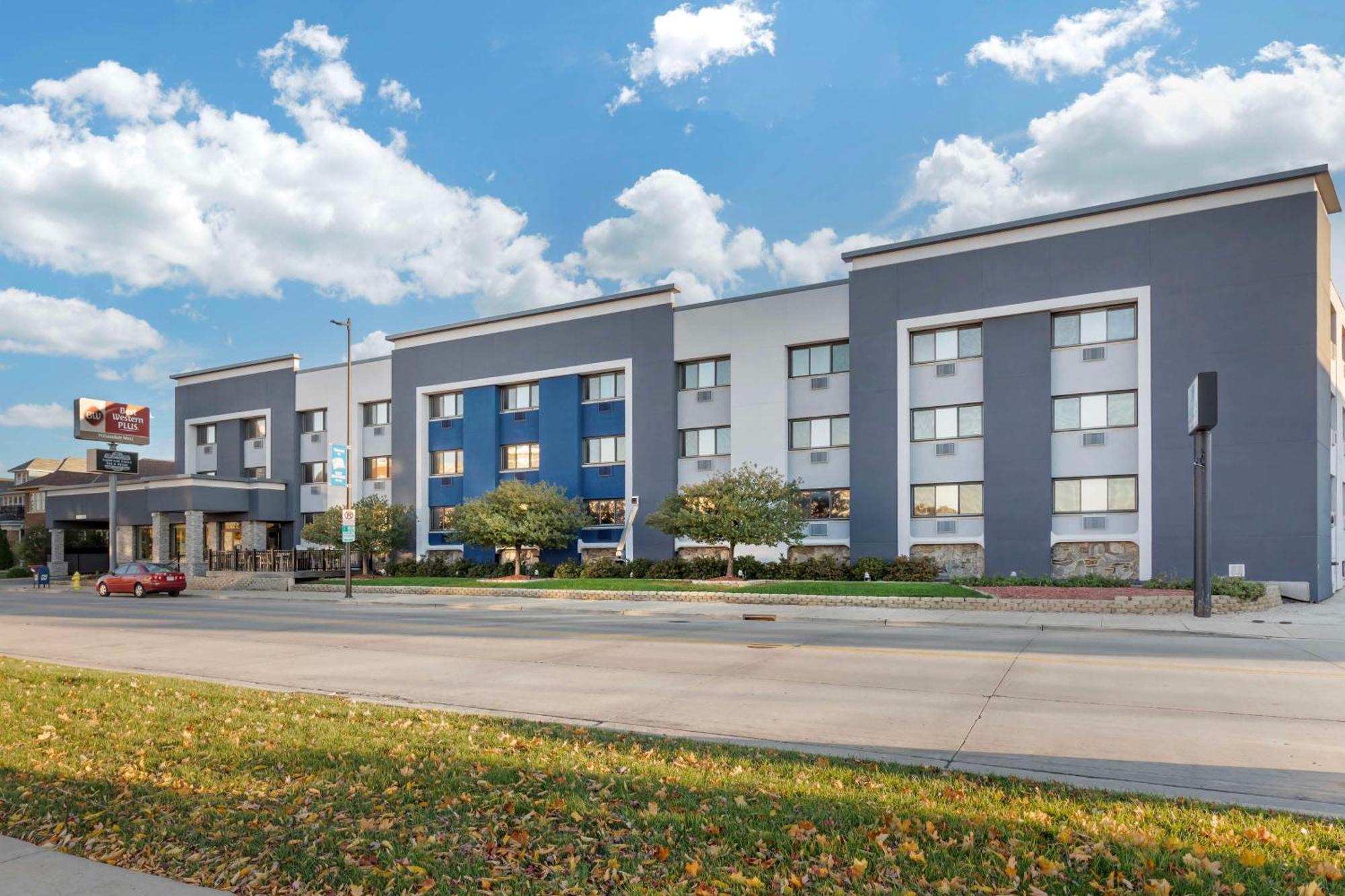 Best Western Plus Milwaukee West Bagian luar foto