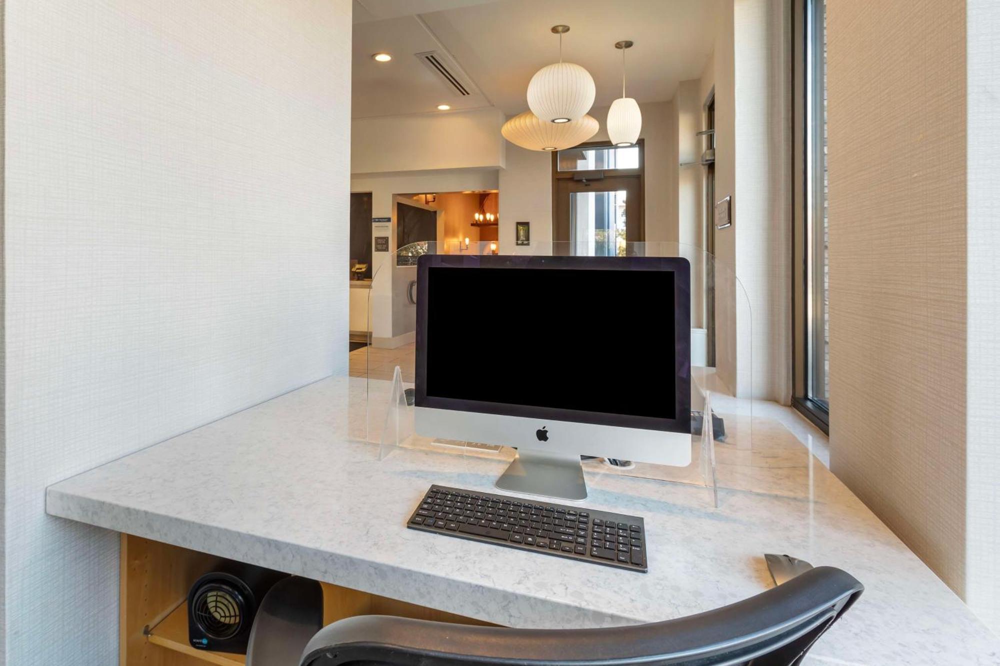 Best Western Plus Milwaukee West Bagian luar foto